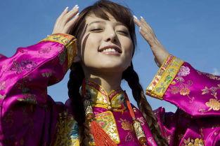 中国女明星走观光图片,演绎时尚与自然的完美融合