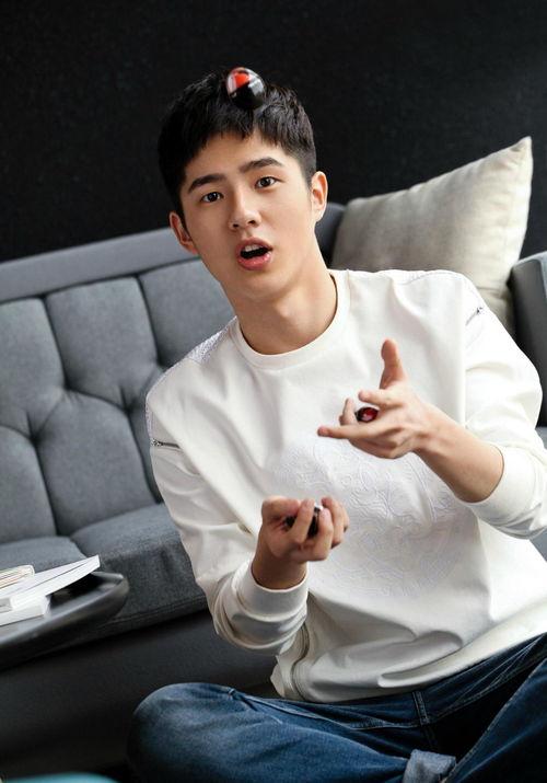 刘昊然个人生活照,青春洋溢，阳光少年风采尽显